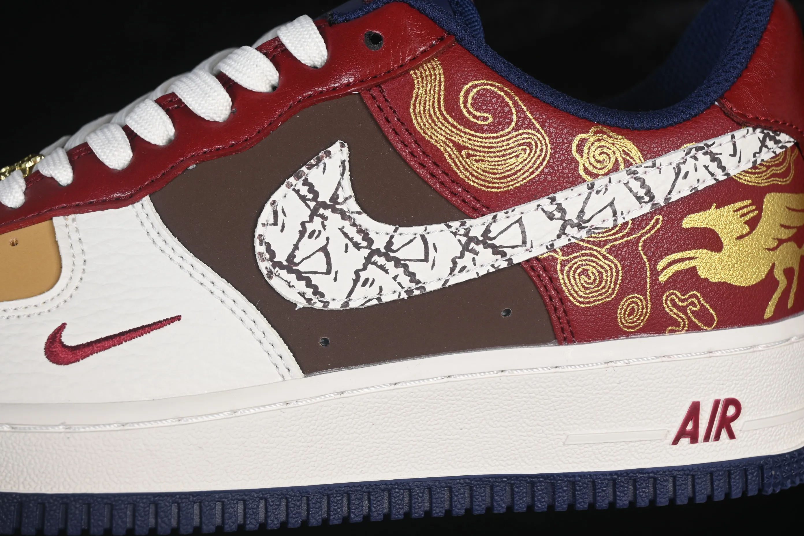 All categories Nk Air Force 1 Air Force series Nk Air Force 1 Low Air Force low top Nike Air Force 1'07 Low Year of the Horse limited edition Ruicai Xiangyun gold pattern Air Force 1 low top casual sneakers NH0601-535